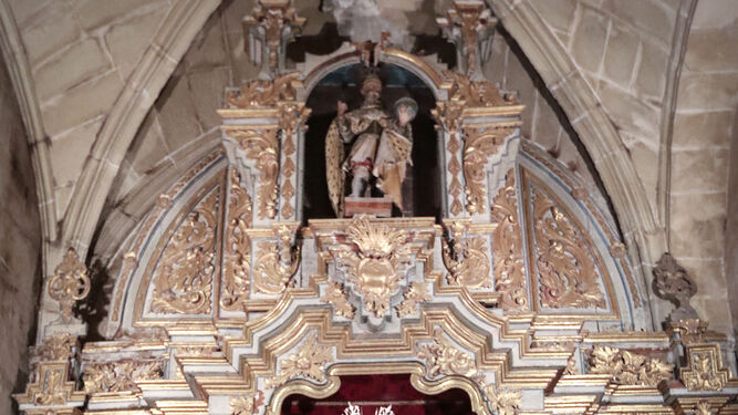 Nuestro Padre Jesús del Consuelo en su altar de cultos en la basílica.